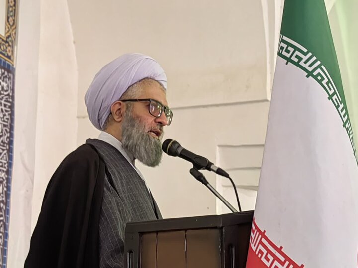 تصاویر/ اقامه نماز جمعه شهر شهداد