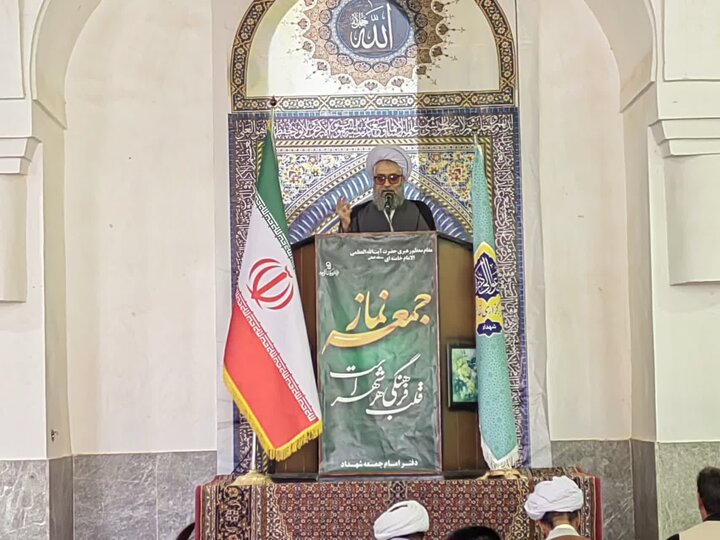 تصاویر/ اقامه نماز جمعه شهر شهداد