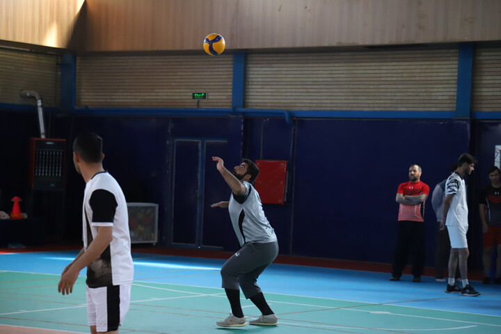 تصاویر / مسابقات رشته والیبال در چهارمین جشنواره فرهنگی ورزشی طلاب استان کردستان