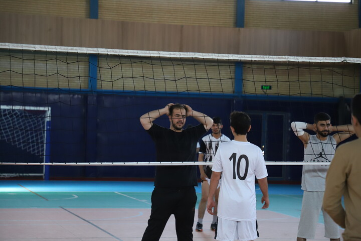 تصاویر / مسابقات رشته والیبال در چهارمین جشنواره فرهنگی ورزشی طلاب استان کردستان