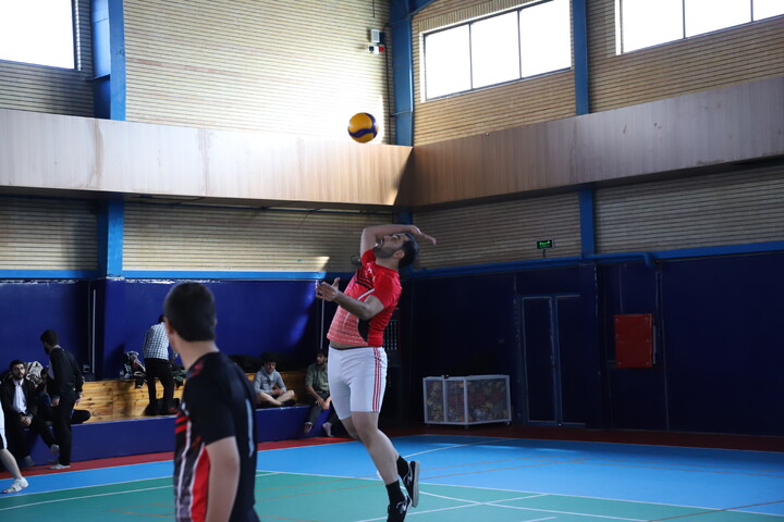 تصاویر / مسابقات رشته والیبال در چهارمین جشنواره فرهنگی ورزشی طلاب استان کردستان