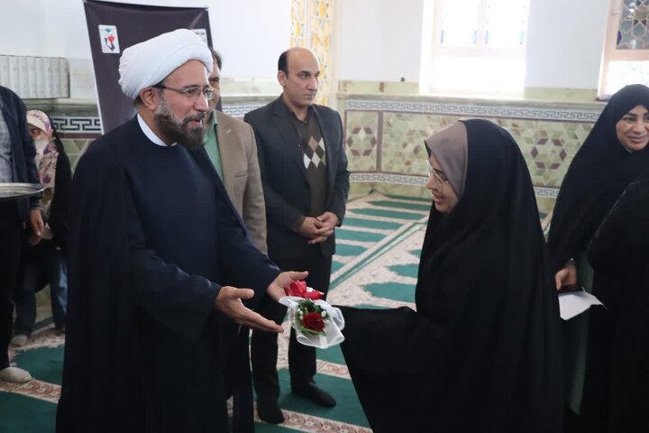 تصاویر/ تجلیل از مادران شهدای اشکذر