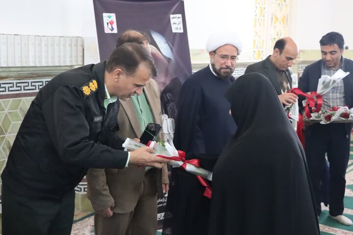 تصاویر/ تجلیل از مادران شهدای اشکذر