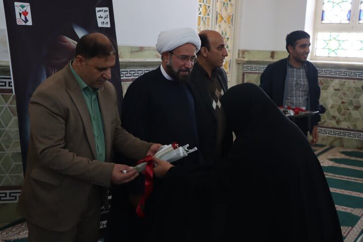 تصاویر/ تجلیل از مادران شهدای اشکذر