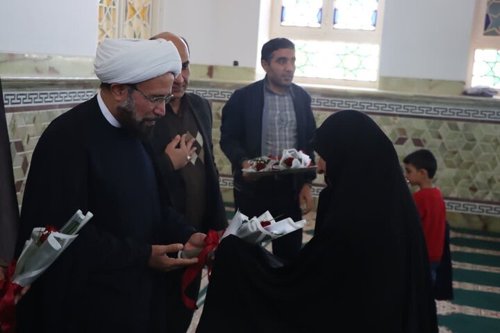 تصاویر/ تجلیل از مادران شهدای اشکذر