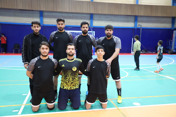 تصاویر / مسابقات فوتسال در چهامین دوره جشنواره فرهنگی و ورزشی طلاب استان کردستان