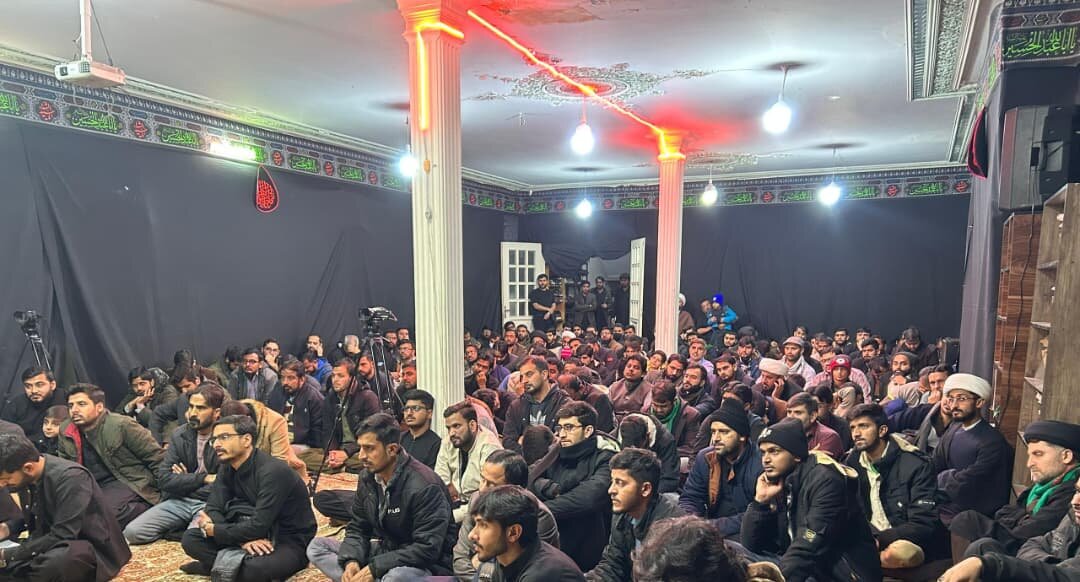 حوزہ علمیہ الولایہ قم المقدسہ میں شہادتِ امّ البنینؑ کی مناسبت سے مجلسِ عزاء کا انعقاد