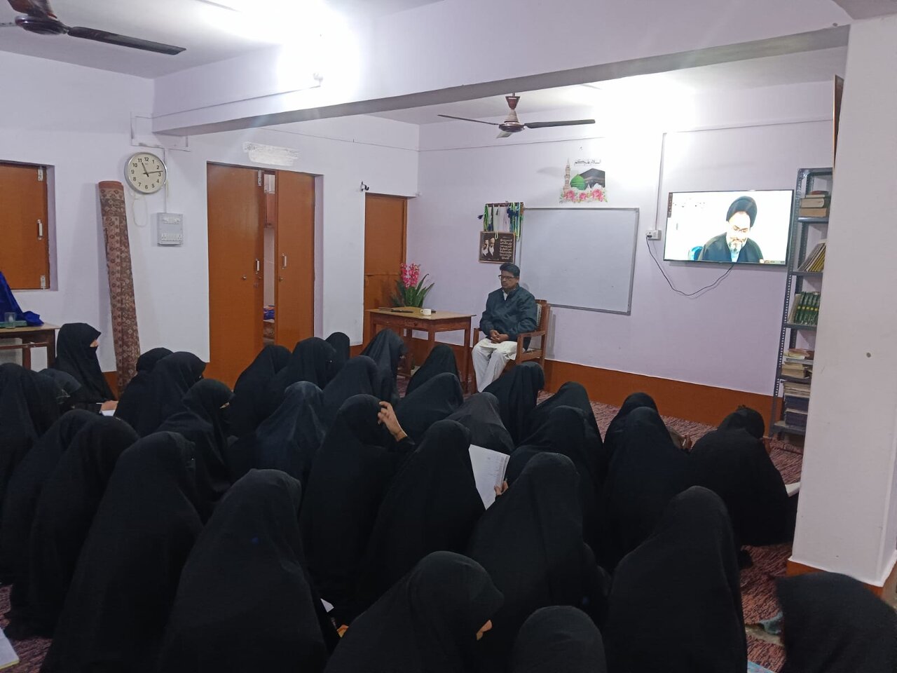 نماینده جامعة المصطفی العالمیه در هند مطرح کرد: واکاوی جایگاه امّالبنین(سلام الله علیها) در اندیشۀ ولایی