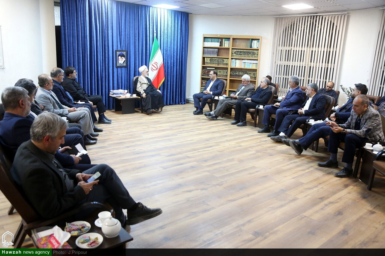 Положение Кума и Исламской революции в Иране и мире остаётся недооценённым / служение Куму — это служение исламскому миру и шиизму