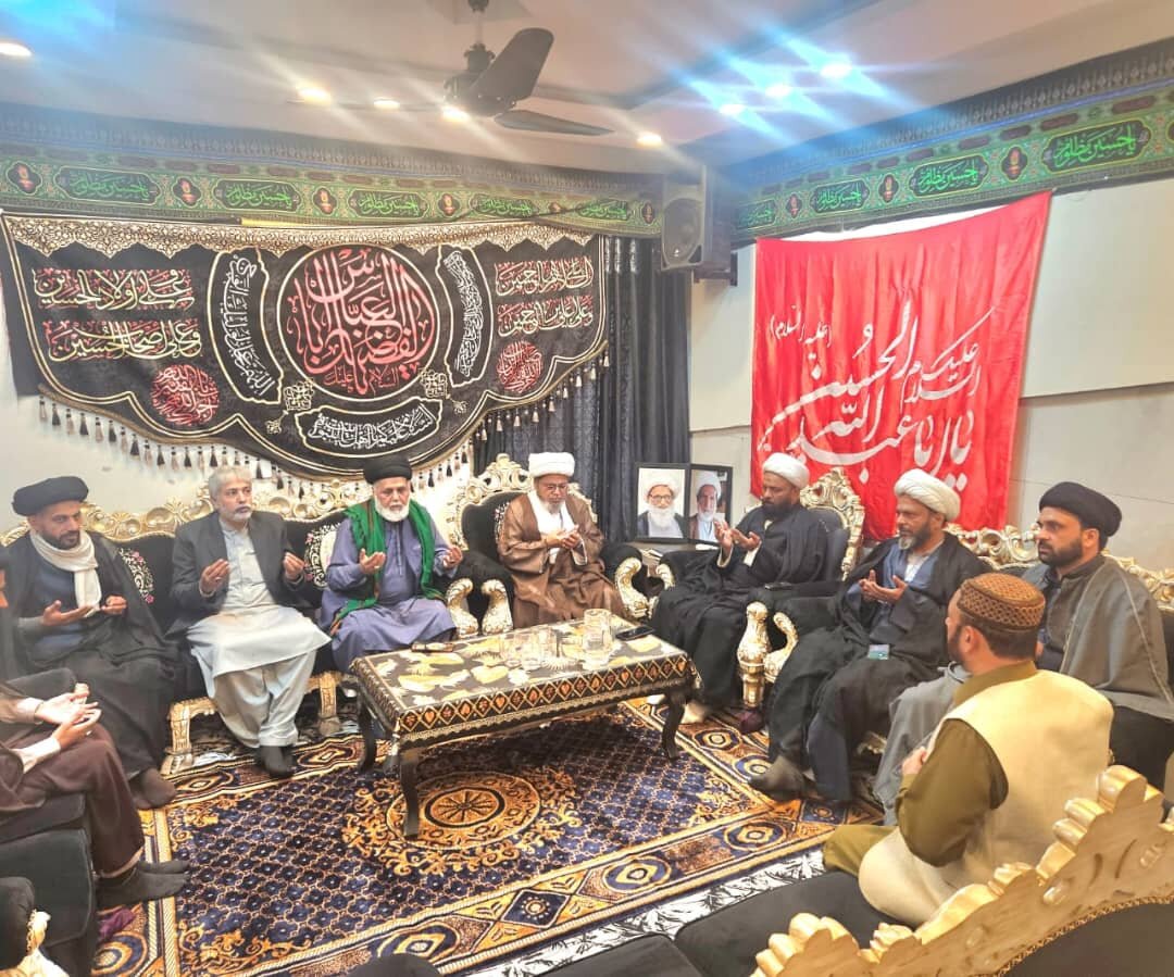 علامہ شبیر میثمی کی آیت اللہ حافظ بشیر نجفی کے برادر بزرگ کے انتقال پر تعزیت و تسلیت اور فاتحہ خوانی