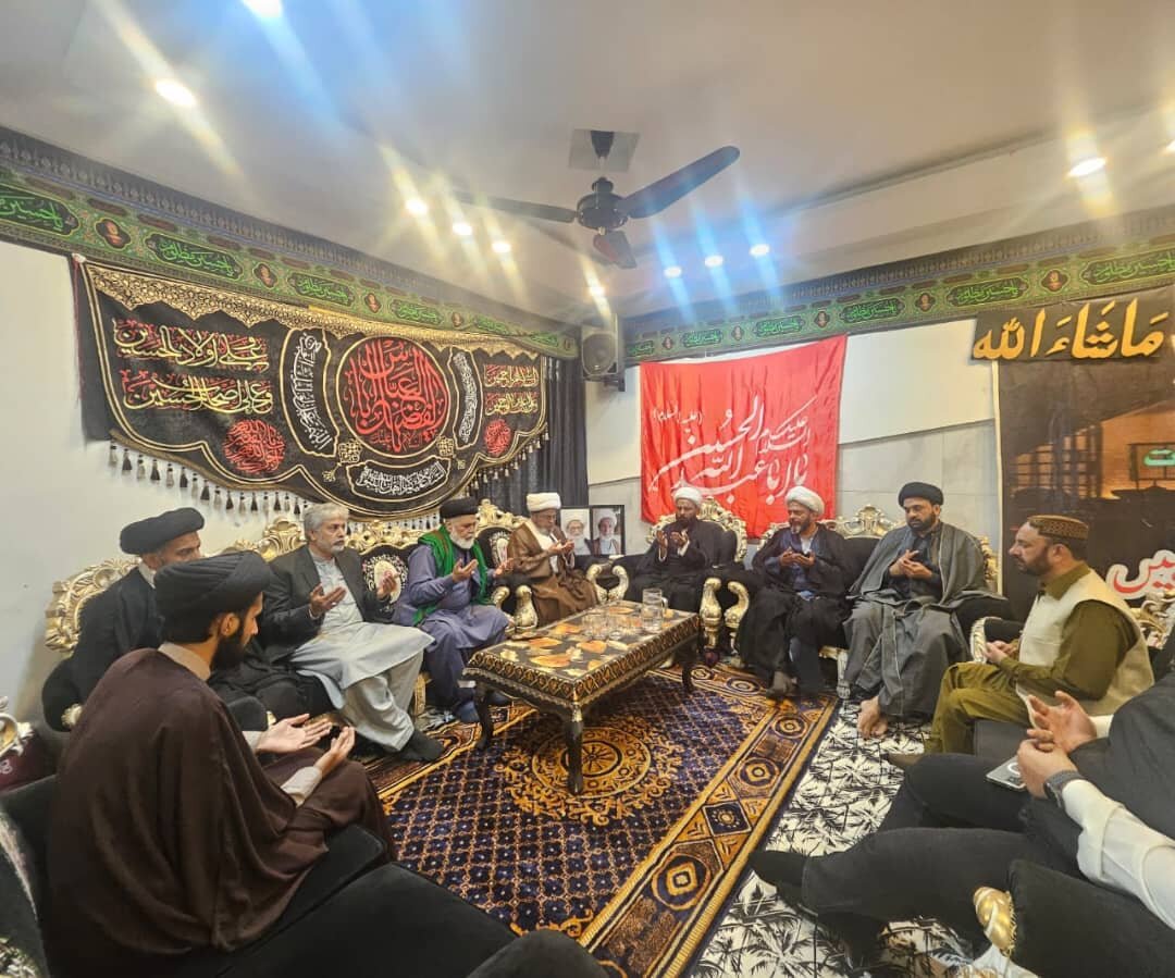 علامہ شبیر میثمی کی آیت اللہ حافظ بشیر نجفی کے برادر بزرگ کے انتقال پر تعزیت و تسلیت اور فاتحہ خوانی