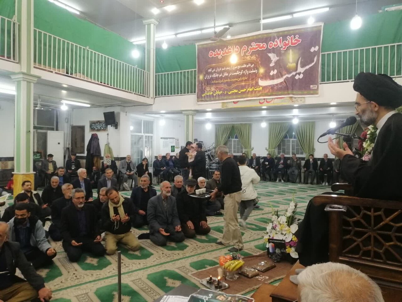 مراسم بزرگداشت والده شهیدان ستوده در کاشان برگزار شد