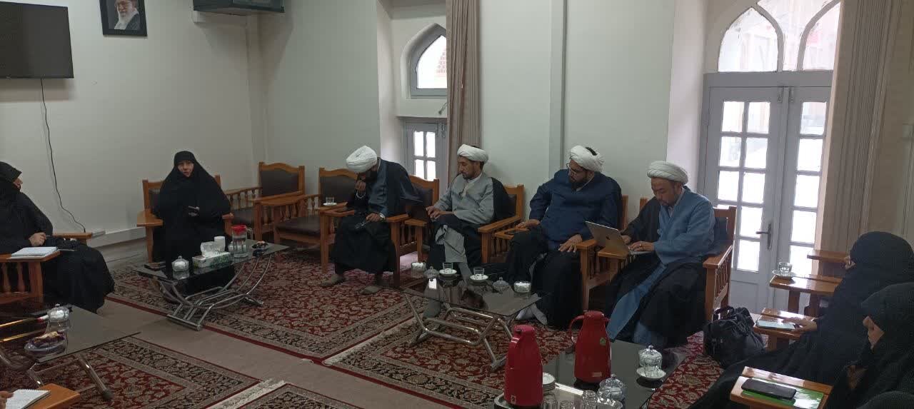 حکمرانی خانواده بدون مرجع واحد مؤثر نیست /آینده خانواده بدون نظریه واحد حکمرانی نگران‌کننده خواهد بود