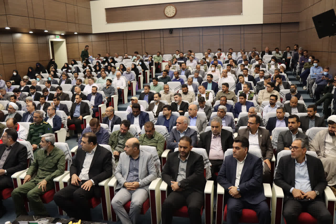 بسیج سدّ محکم در برابر جنگ ترکیبی دشمن است+عکس