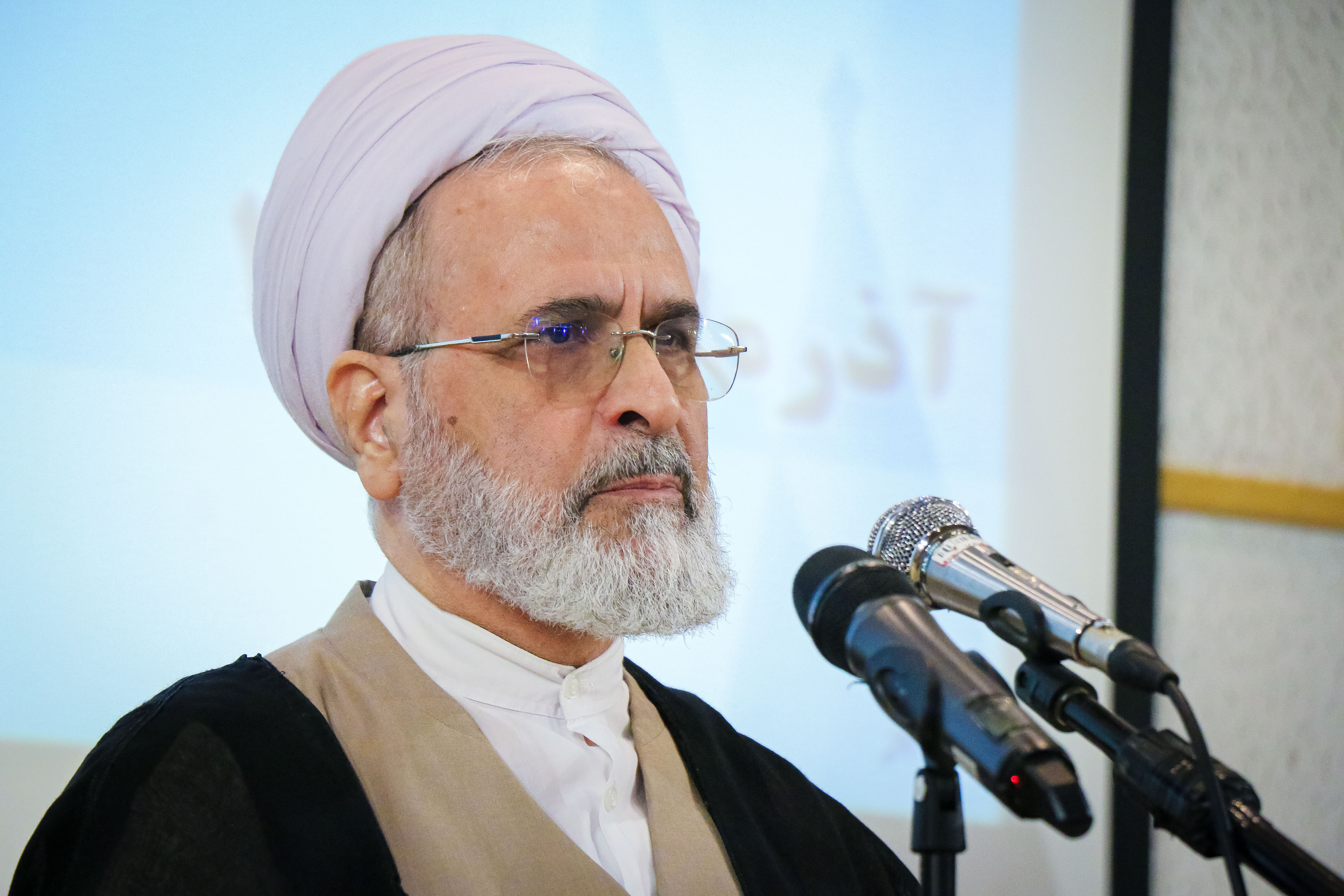 Vidéo/ La Logique Familiale Islamique vue par l’Ayatollah Arafi : Harmonie et Protection des Intérêts de tous les Membres