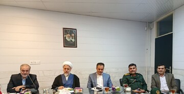 تصاویر/ جلسه شورای توسعه فعالیت های قرآنی شهرستان ساوه