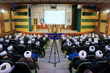 نمایندگان طلاب پیشنهادهای خود را با آیت الله اعرافی در میان گذاشتند