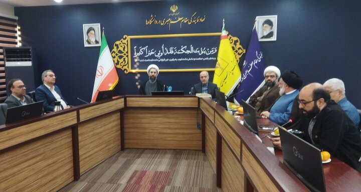 تصاویر/ نشست همکاری نهاد نمایندگی مقام معظم رهبری در دانشگاه ها و بانک پارسیان در زمینه عمره دانشگاهیان