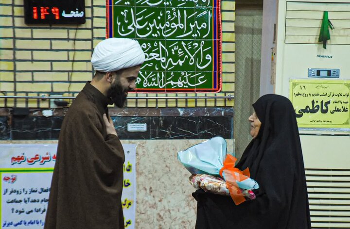 تصاویر/ مراسم تکریم مادران و همسران شهدا در مسجد امام محمدتقی(ع)