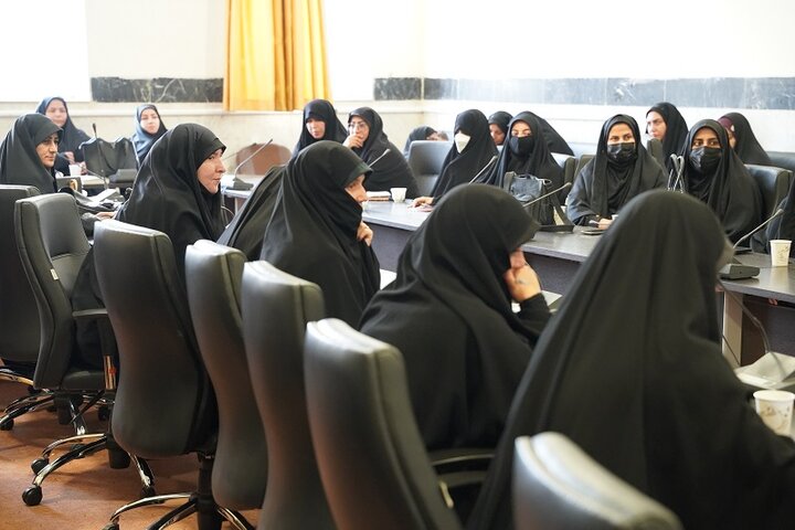 تصاویر/ جلسه ماهانه طرح «امین» خواهران ناحیه دو کرمانشاه