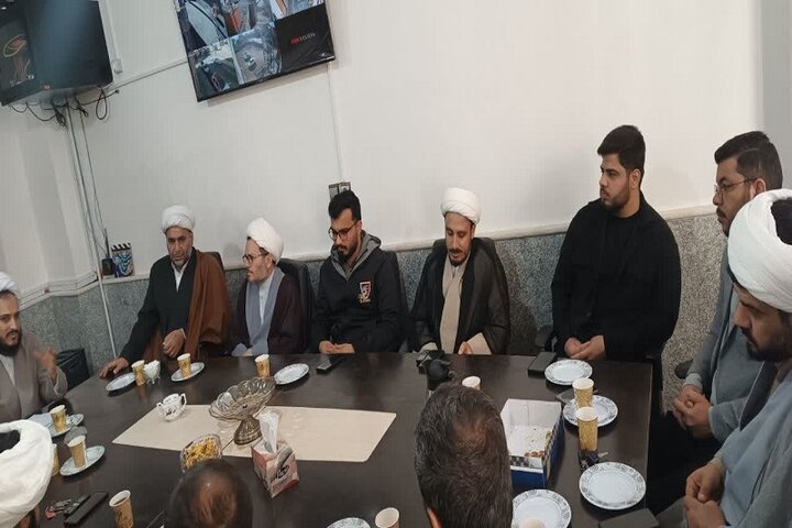 تصاویر/ نشست مبلغان طرح‌های هجرت و امین در هرسین