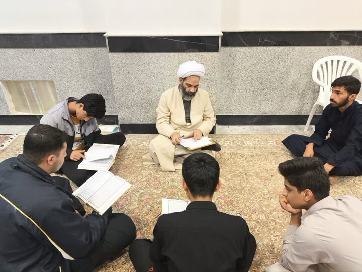 تصاویر/ پایش قرآنی طلاب مدرسه علمیه المهدی(عج) آران و بیدگل