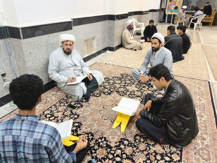 تصاویر/ پایش قرآنی طلاب مدرسه علمیه المهدی(عج) آران و بیدگل