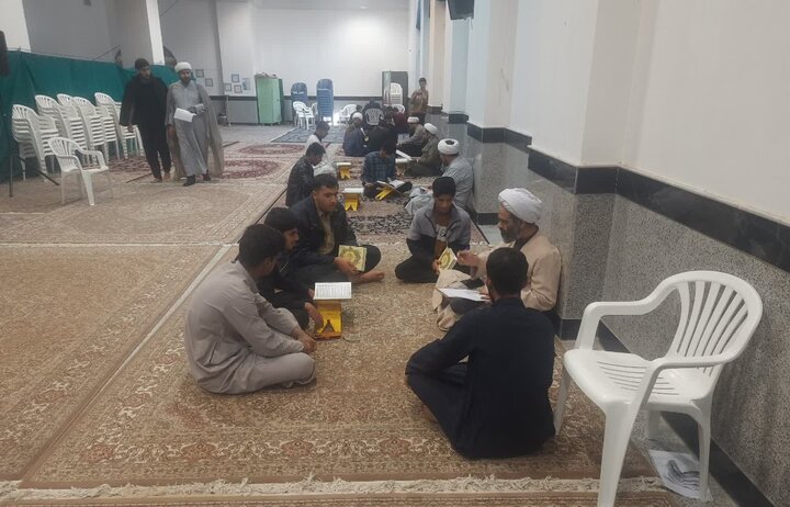 تصاویر/ پایش قرآنی طلاب مدرسه علمیه المهدی(عج) آران و بیدگل