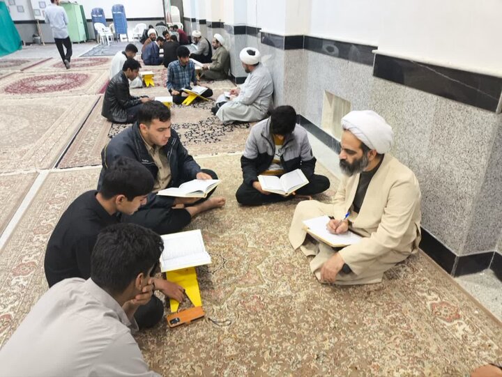 تصاویر/ پایش قرآنی طلاب مدرسه علمیه المهدی(عج) آران و بیدگل