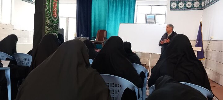 تصاویر/ دوره فن بیان در مدرسه علمیه ریحانه النبی(س) رفسنجان