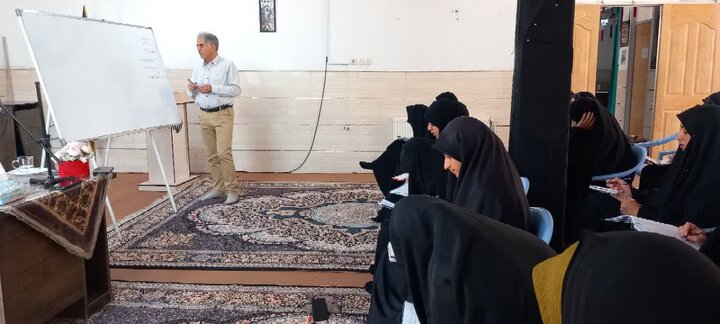 تصاویر/ دوره فن بیان در مدرسه علمیه ریحانه النبی(س) رفسنجان