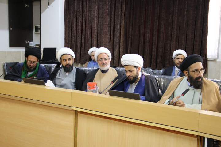 تصاویر|نشست مدیران مدارس علمیه با شورای معاونین مرکز مدیریت حوزه علمیه اصفهان 