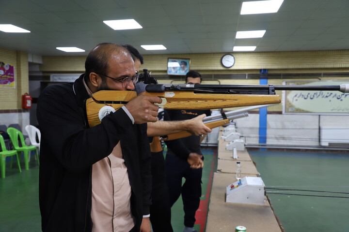 تصاویر/ مسابقات تیر اندازی چهارمین دوره جشنواره فرهنگی و ورزشی طلاب استان کردستان