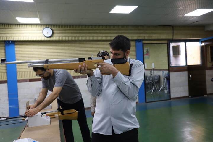 تصاویر/ مسابقات تیر اندازی چهارمین دوره جشنواره فرهنگی و ورزشی طلاب استان کردستان