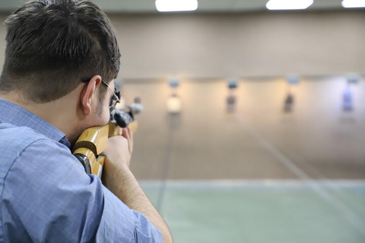 تصاویر/ مسابقات تیر اندازی چهارمین دوره جشنواره فرهنگی و ورزشی طلاب استان کردستان