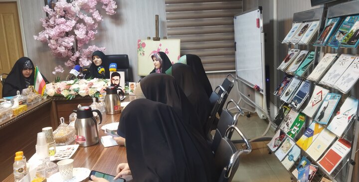 تصاویر/ نشست تشریح برنامه جشن بزرگ مردمی «ایران بانو»