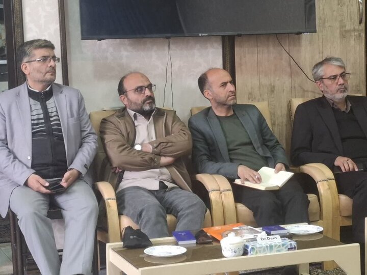 تصاویر/دومین جلسه شورای هماهنگی و گسترش فعالیت های قرآنی درکاشان