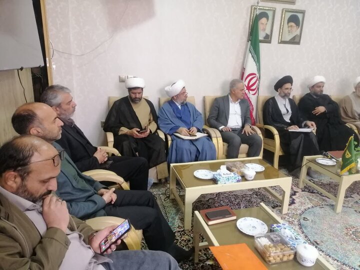 تصاویر/دومین جلسه شورای هماهنگی و گسترش فعالیت های قرآنی درکاشان