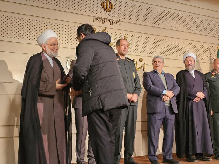 تصاویر/همایش تجلّی اخلاص و مراسم تجلیل از خادمین و دست‌اندرکاران راهیان نور کردستان