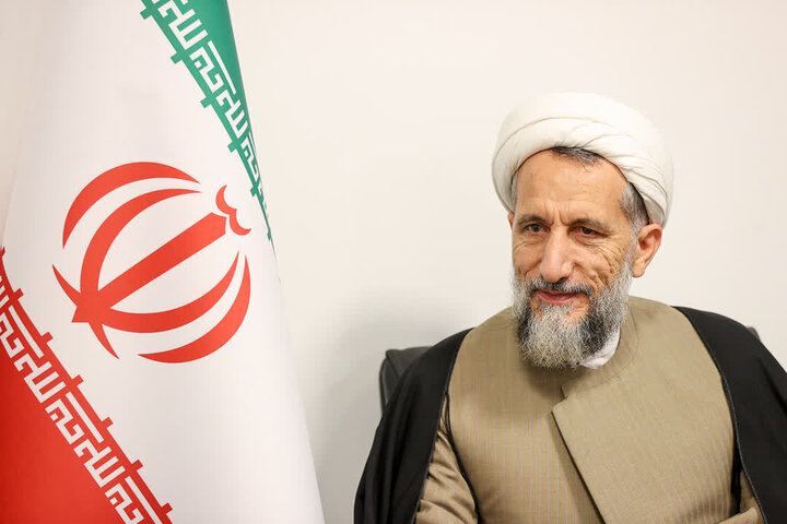 تصاویر / دیدار ر ئیس دفتر عقیدتی سیاسی فرماندهی کل قوا با امام جمعه قزوین