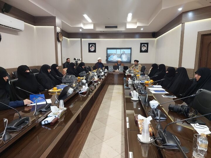 سلسله نشست‌های «حوزه پیشرو و سرآمد؛ چشم‌اندازی به آینده»