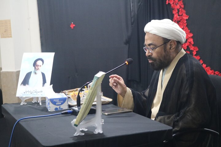 اہل علم معرفتِ حق کے ذریعے فکر، تدبر اور خودسازی کی طرف متوجہ ہوتا ہے، حجت الاسلام غلام حسین مخلصی