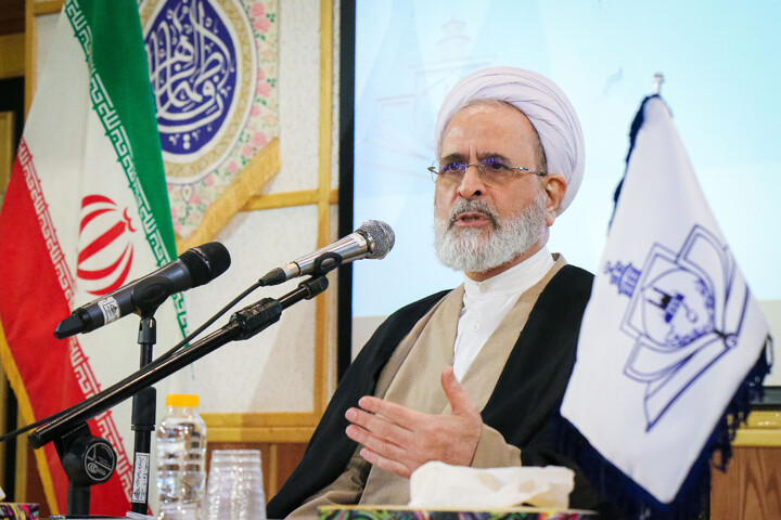 تصاویر/ دیدار صمیمانه مجمع نمایندگان طلاب و فضلای حوزه علمیه با آیت الله اعرافی مدیر حوزه های علمیه