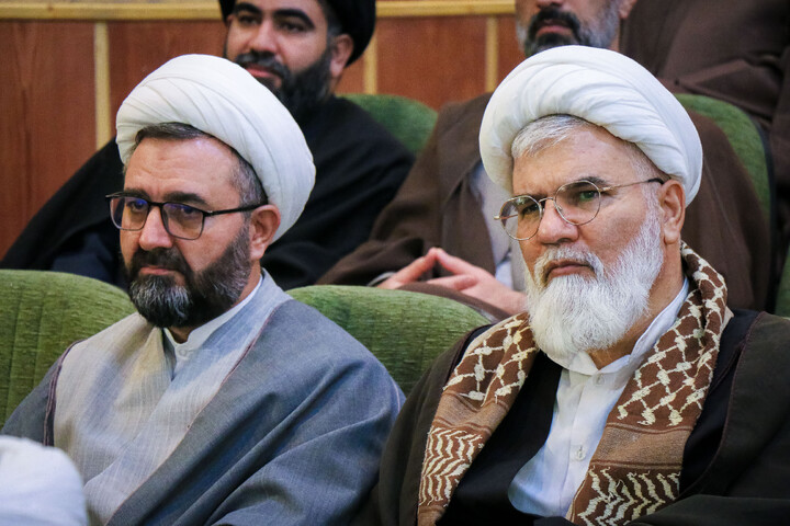 تصاویر/ دیدار صمیمانه مجمع نمایندگان طلاب و فضلای حوزه علمیه با آیت الله اعرافی مدیر حوزه های علمیه