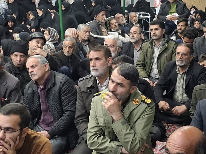 تصاویر/ یادواره شهدای ارتش و جنگ ۱۲ روزه درهیئت جوانان سجادیه کاشان