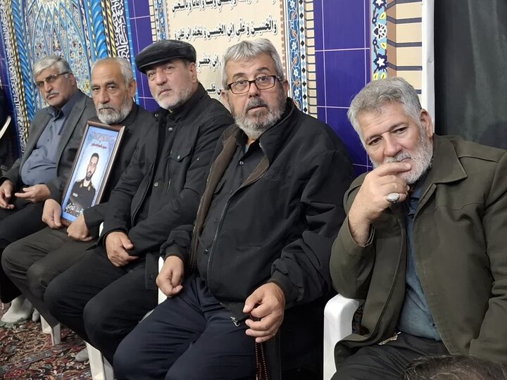 تصاویر/ یادواره شهدای ارتش و جنگ ۱۲ روزه درهیئت جوانان سجادیه کاشان