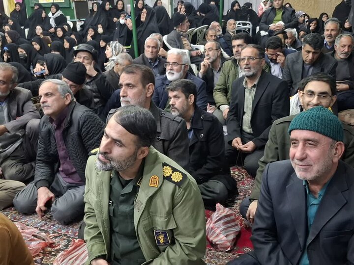 تصاویر/ یادواره شهدای ارتش و جنگ ۱۲ روزه درهیئت جوانان سجادیه کاشان