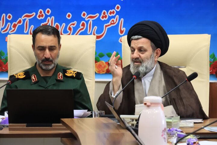 تصاویر/جلسه هم اندیشی ستاد کنگره امام خمینی «ره» و ۶۲۰۰ شهید استان مرکزی