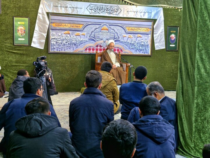 تصاویر/ درس اخلاق آیت‌الله رجبی