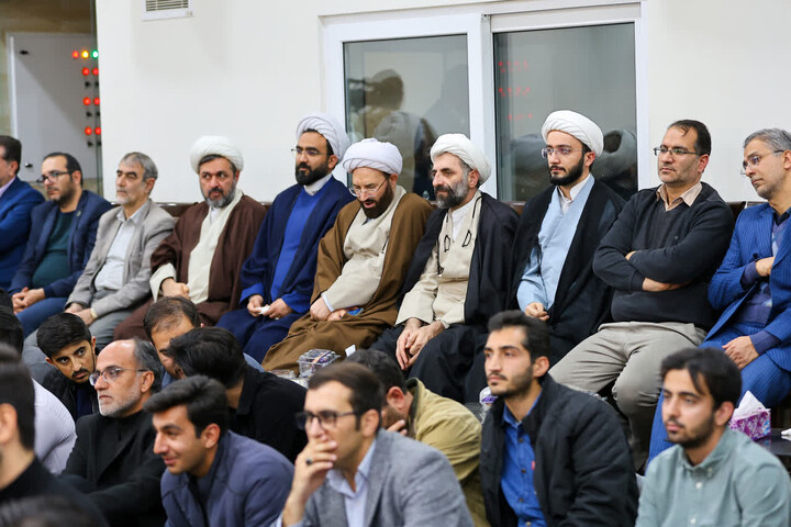 تصاویر / دیدار نماینده ولی فقیه در آذربایجان شرقی با دانشجویان تبریزی